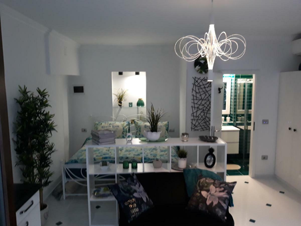 Apartments Paris Umag Exterior foto